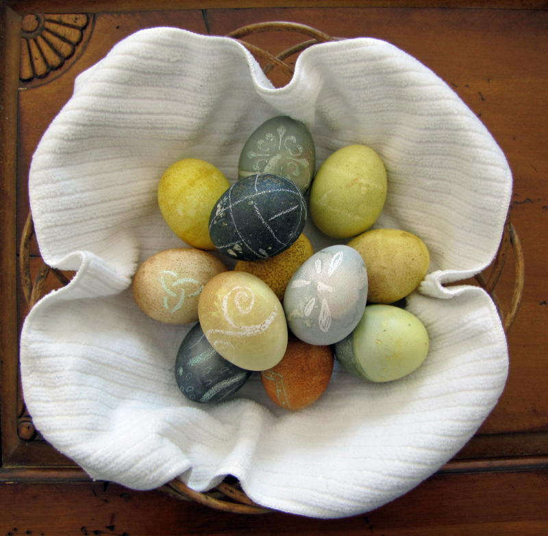 Tea Dyed Easter Eggs!