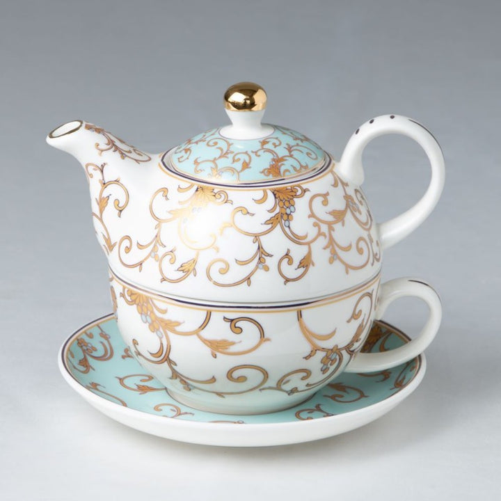 Elegant Gold Scrolled T41 Teapot